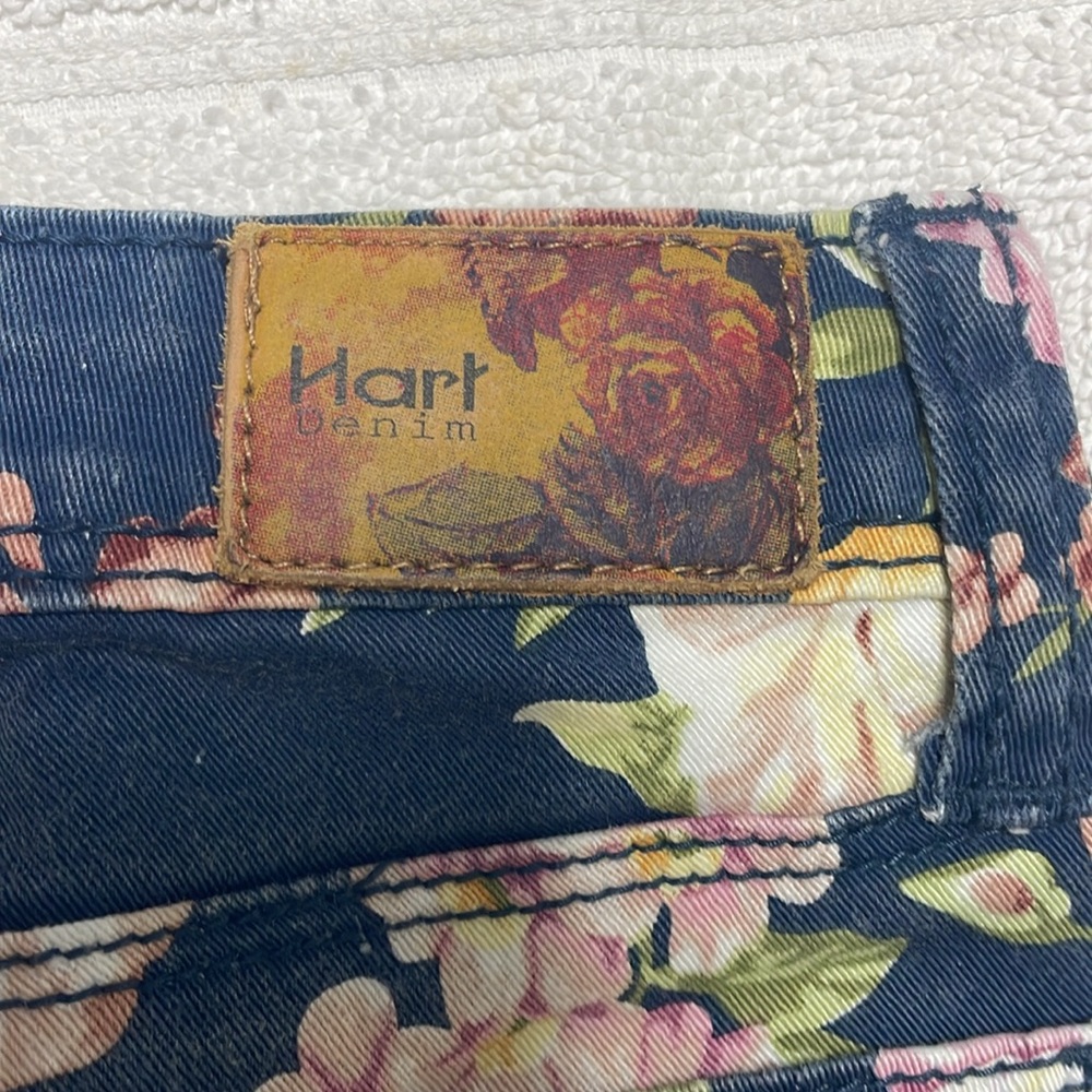 Floral Jeans - Picture 3 of 4